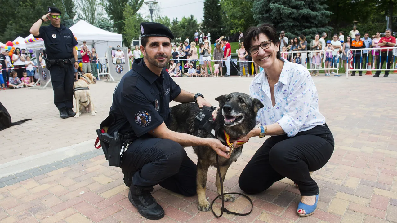 Entrega de medalla a Sacha